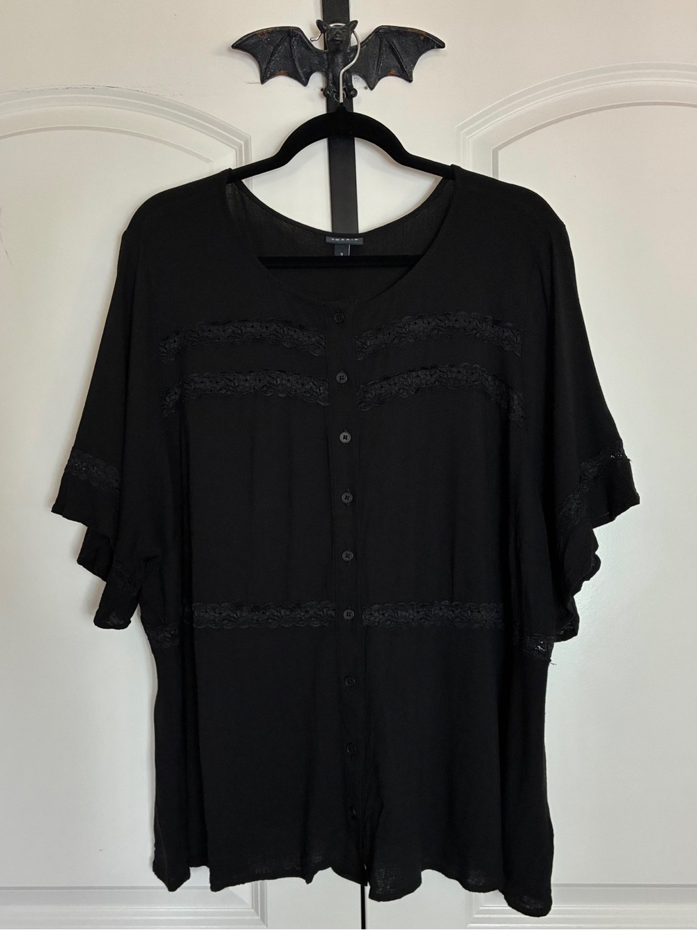 Torrid Women's Black Button-Front Top with Lace Accents size 3X